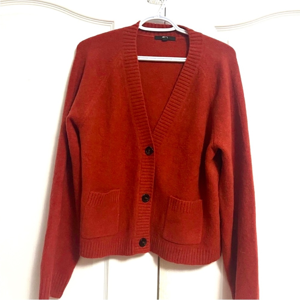 NWOT UNIQLO Wool Blend Cardigan